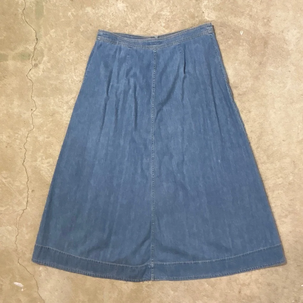 CHAPS Denim Button Down Maxi Blue Skirt Women’s Size 14 Front Pockets Modest